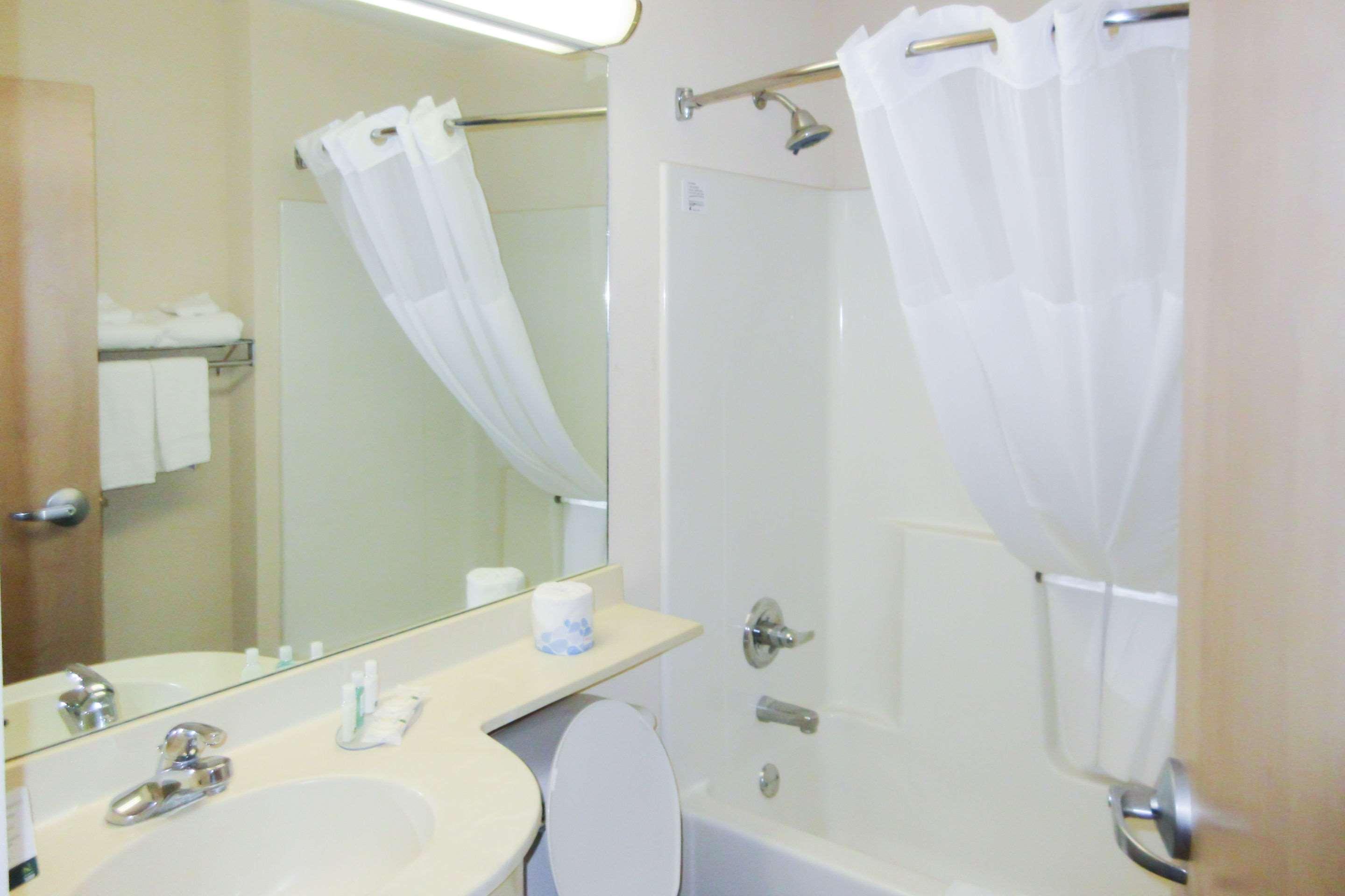 Quality Inn & Suites Prestonsburg Next To Mountain Arts Center Экстерьер фото