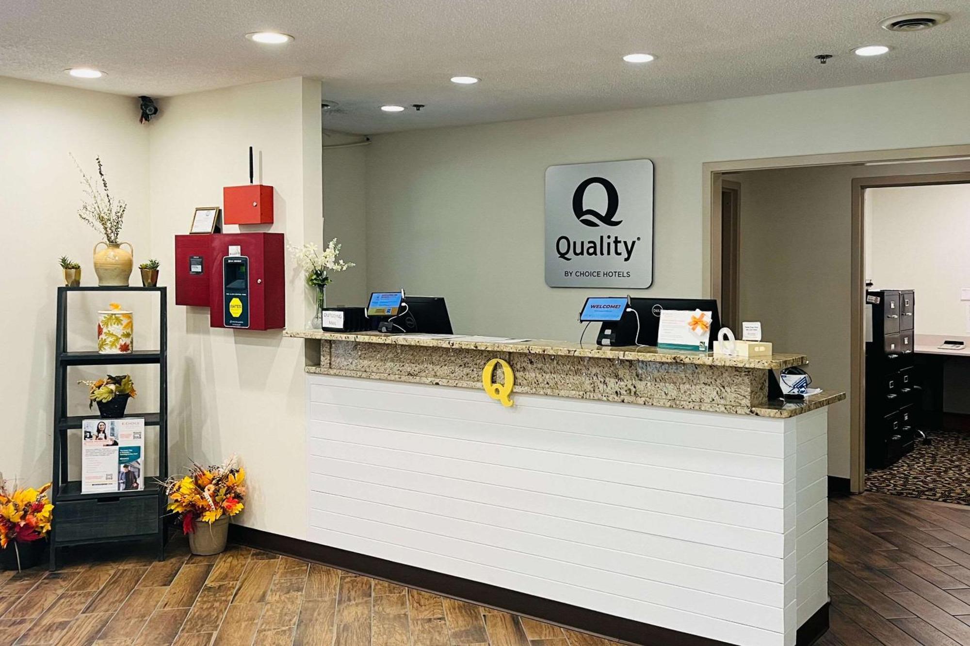 Quality Inn & Suites Prestonsburg Next To Mountain Arts Center Экстерьер фото