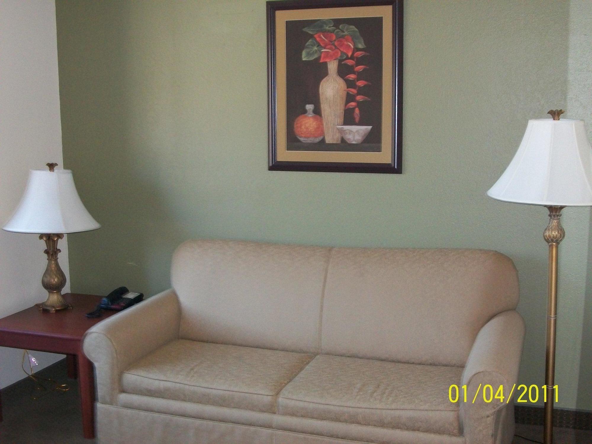 Quality Inn & Suites Prestonsburg Next To Mountain Arts Center Номер фото