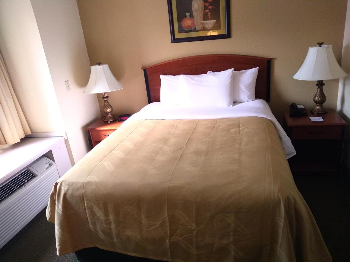 Quality Inn & Suites Prestonsburg Next To Mountain Arts Center Экстерьер фото